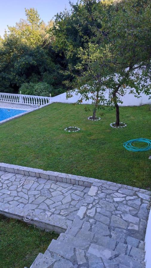 Mountain Bay Views Apartments Ньївіце Екстер'єр фото
