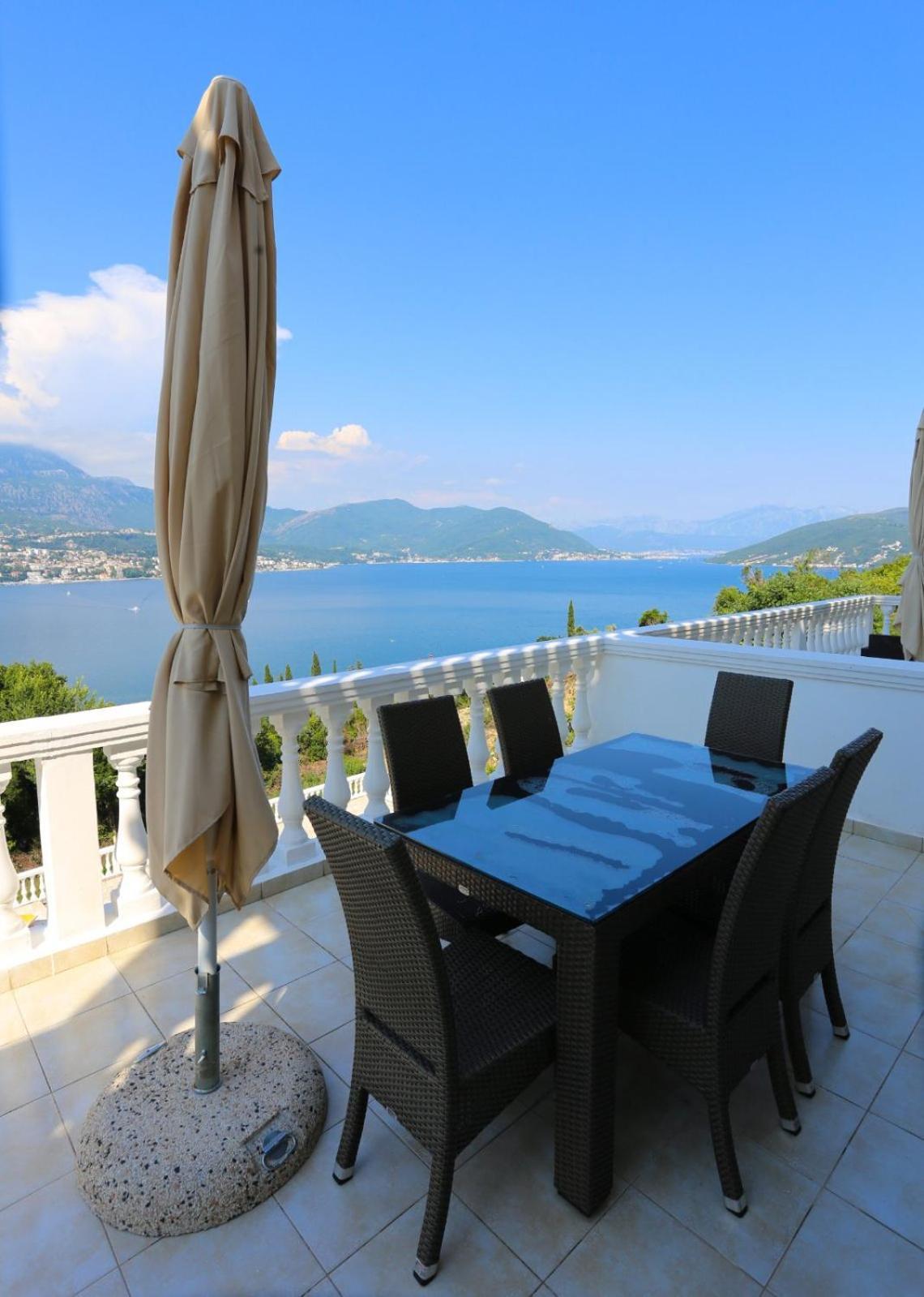 Mountain Bay Views Apartments Ньївіце Екстер'єр фото