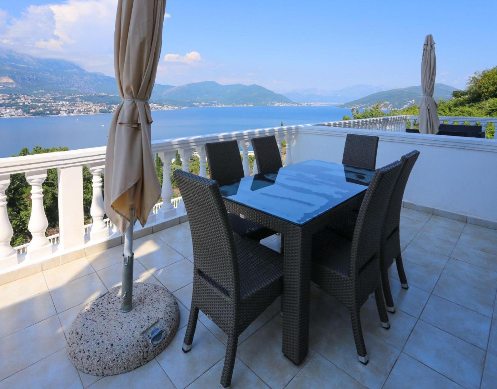 Mountain Bay Views Apartments Ньївіце Екстер'єр фото