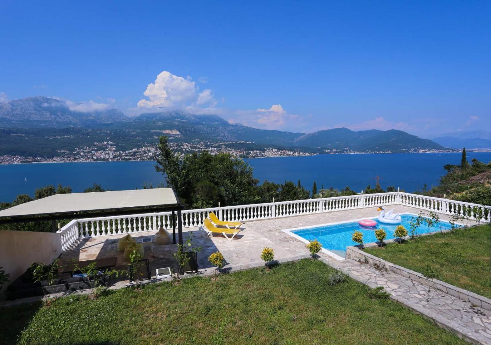 Mountain Bay Views Apartments Ньївіце Екстер'єр фото